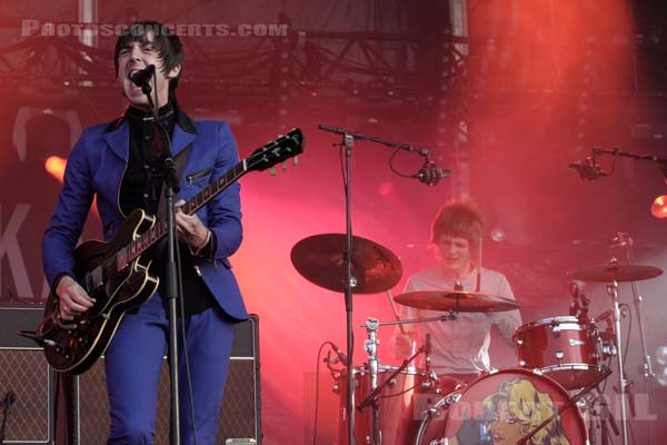 MILES KANE - 2012-06-22 - PARIS - Hippodrome de Longchamp - 